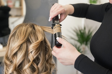 Everyday vs. Event Hair Styling: How to Choose the Right Appointment